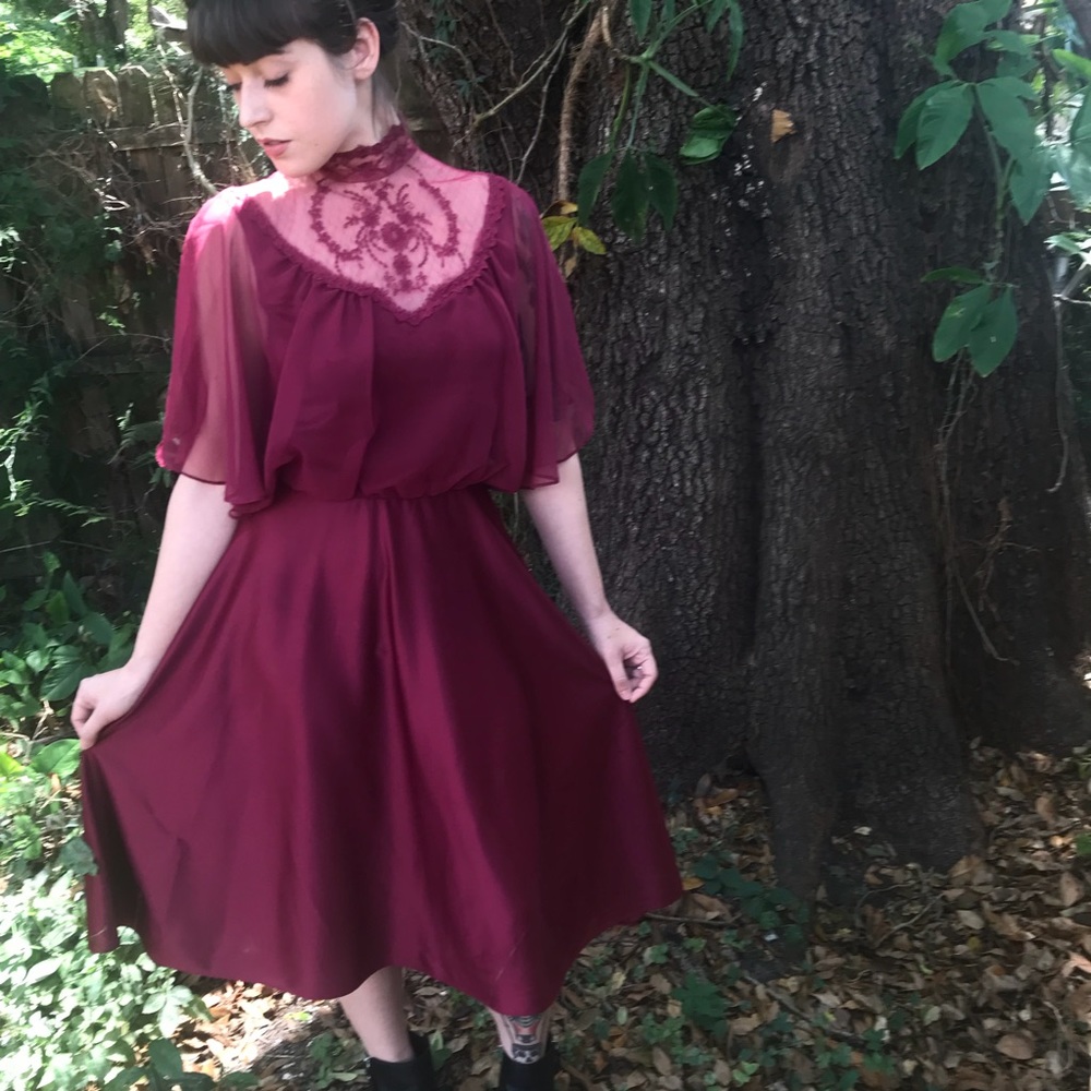 Vintage collared lace dress